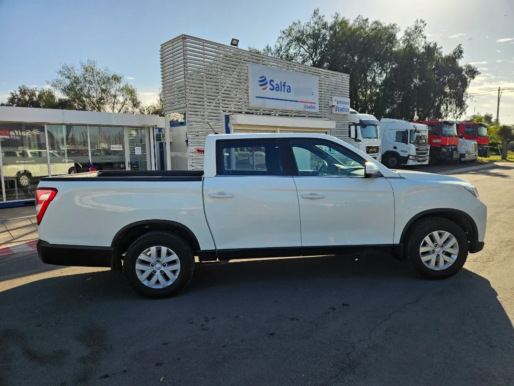 Ssangyong Grand Musso 2.2 4x2 Mt Full-Ql612 año 2023