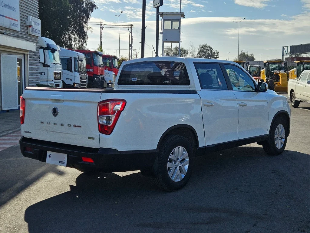 Ssangyong Grand Musso 2.2 4x2 Mt Full-Ql612 año 2023