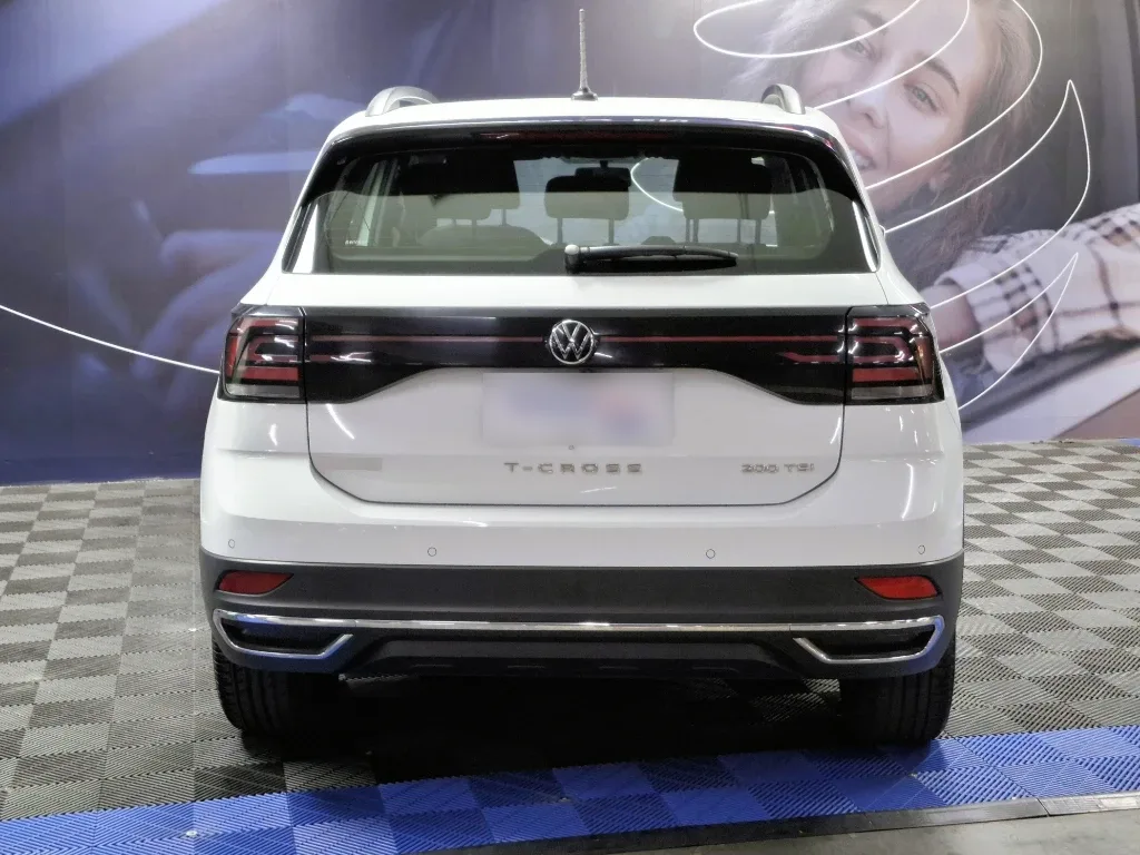 Volkswagen T-Cross T-Cross 1.0 Tsi At Comfortline año 2022