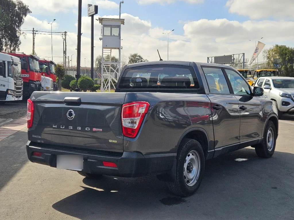 Ssangyong Grand Musso 2.2 4x2 Mt Full-Ql610 año 2023