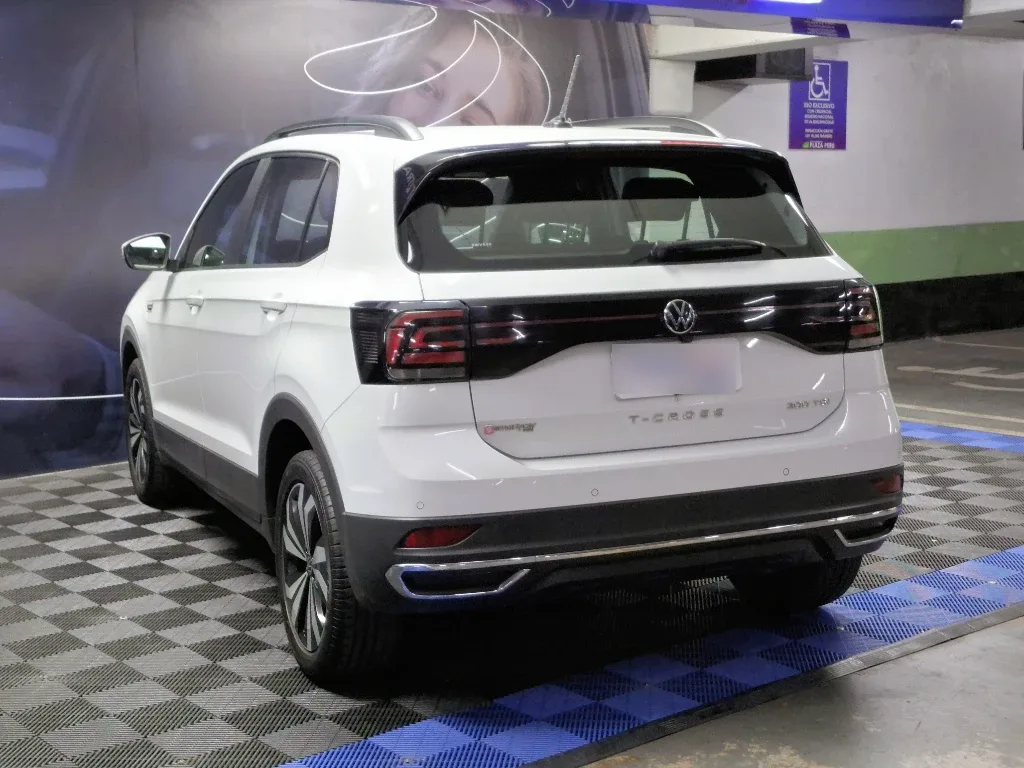 Volkswagen T-Cross T-Cross 1.0 Tsi At Comfortline año 2022