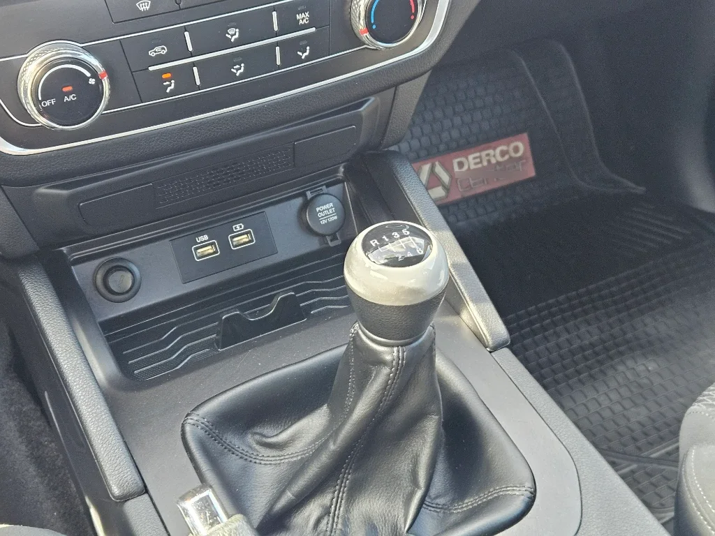 Ssangyong Grand Musso 2.2 4x2 Mt Full-Ql610 año 2023