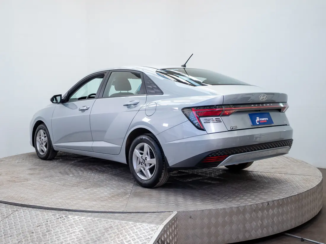 Hyundai Accent 1.5 Bn7i Plus Mt año 2025