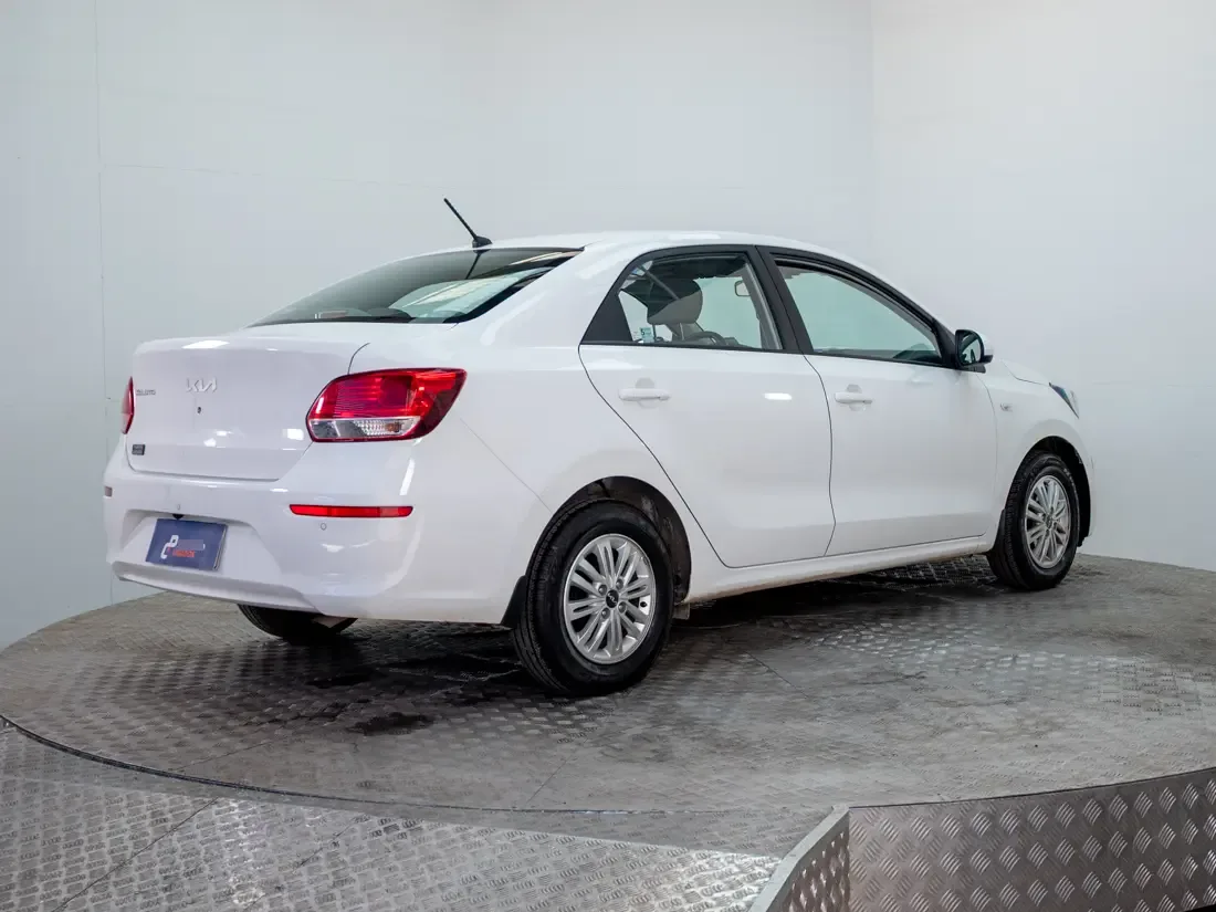 Kia Soluto Soluto Ex 1.4l 5mt Full año 2026