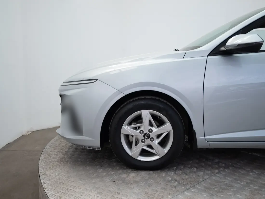 Hyundai Accent 1.5 Bn7i Plus Mt año 2025