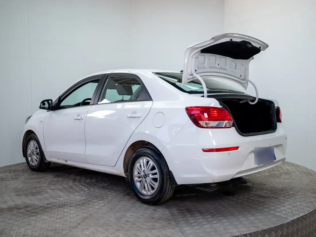 Kia Soluto Soluto Ex 1.4l 5mt Full año 2026
