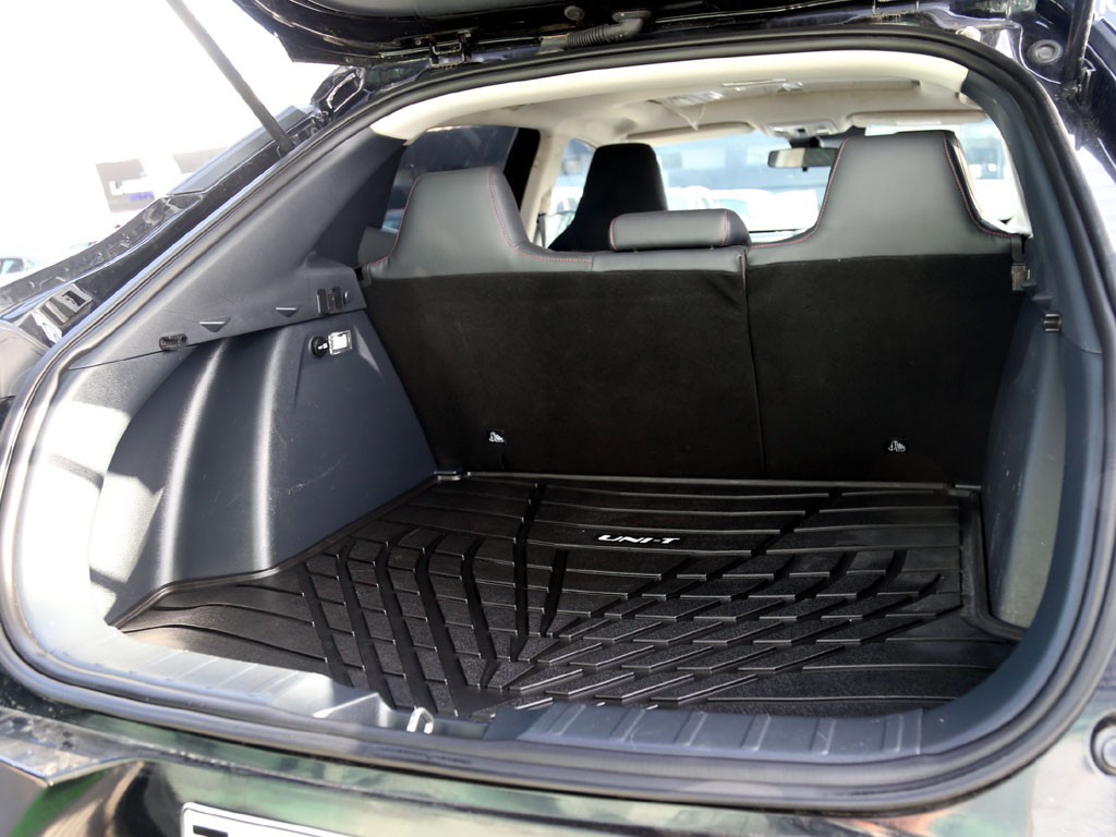 Changan Uni-T Luxury 1.5 Aut año 2024