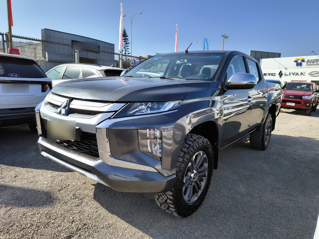 Mitsubishi L200 Dakar 2.5 Diesel 4x4 T/a año 2019