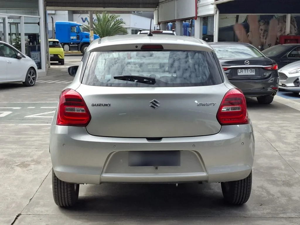 Suzuki Swift Gl 1.2 año 2025