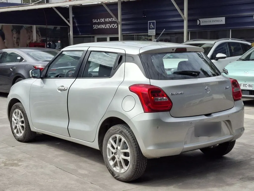 Suzuki Swift Gl 1.2 año 2025