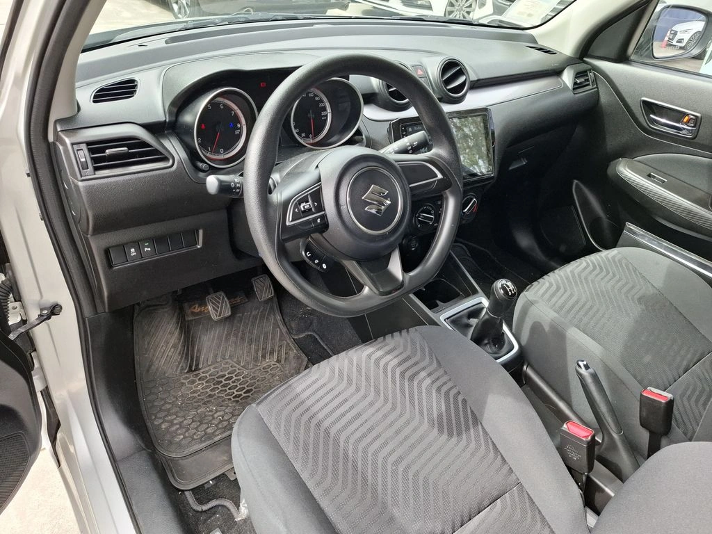 Suzuki Swift Gl 1.2 año 2025