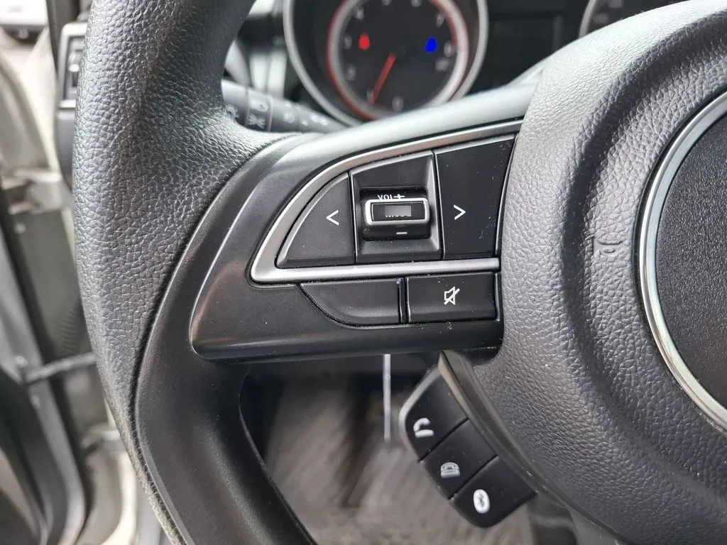 Suzuki Swift Gl 1.2 año 2025