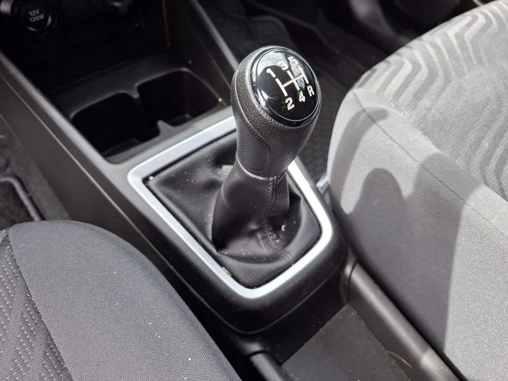 Suzuki Swift Gl 1.2 año 2025