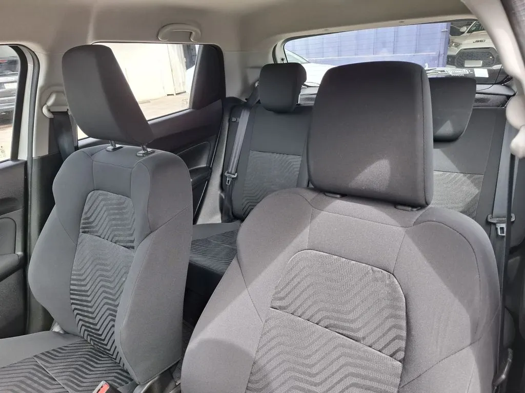 Suzuki Swift Gl 1.2 año 2025