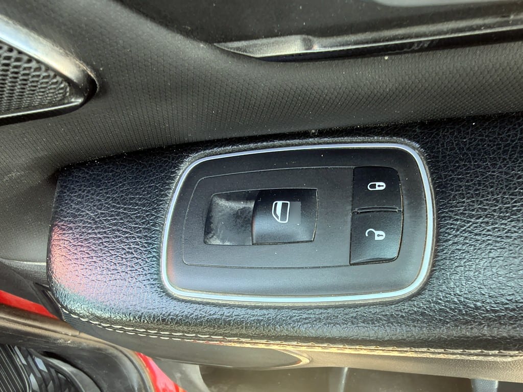 Ram 1500 5.7 Gasolina 4x4 T/a año 2024