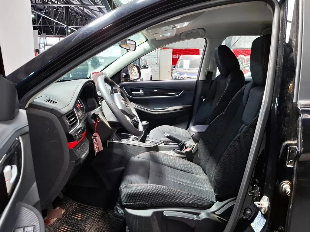 Dongfeng Sx5 1.6 Confortable Mt año 2023