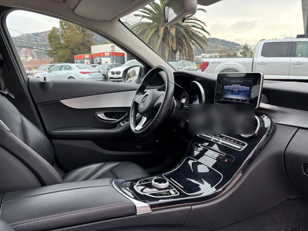 Mercedes-Benz C 180 1.6 T año 2017