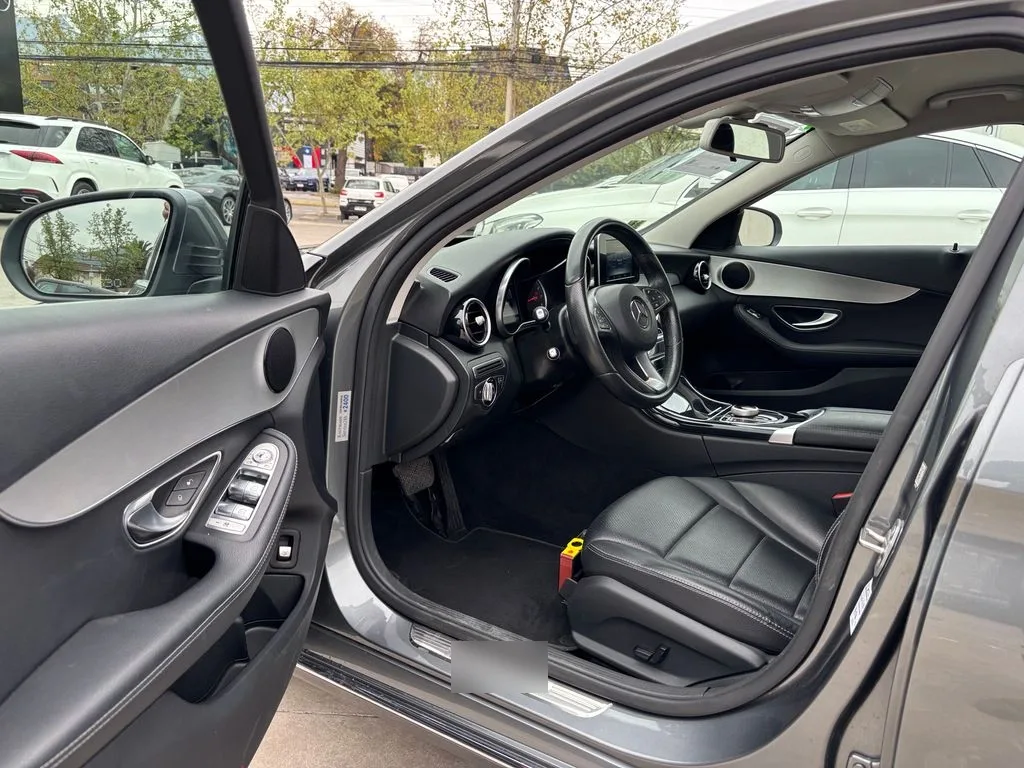 Mercedes-Benz C 180 1.6 T año 2017