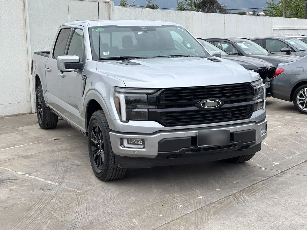 Ford F-150 Platinum 4x4 3.5 Aut año 2025