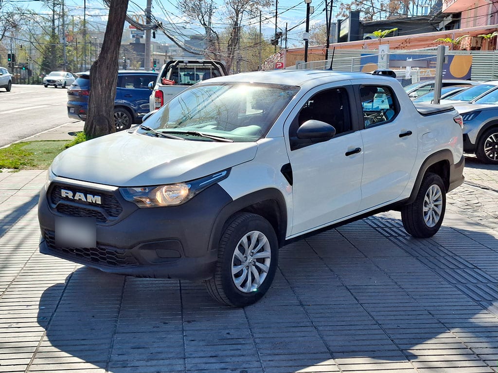 Ram 700 Slt Cd 1.3 año 2024