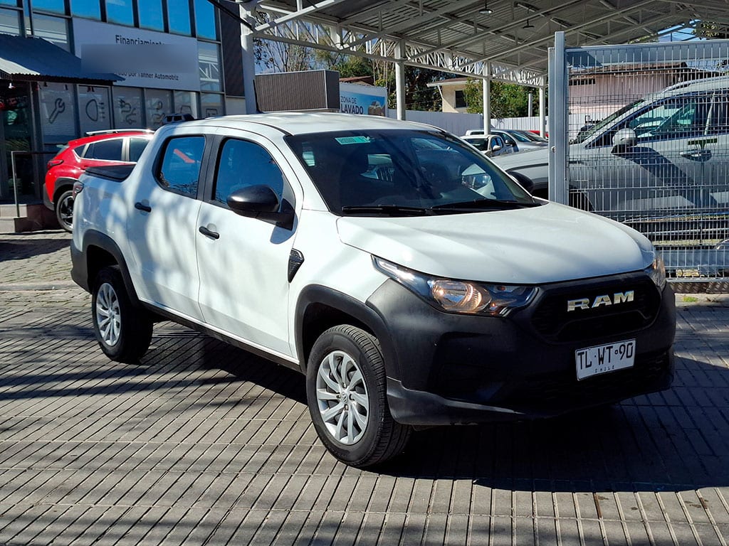 Ram 700 Slt Cd 1.3 año 2024