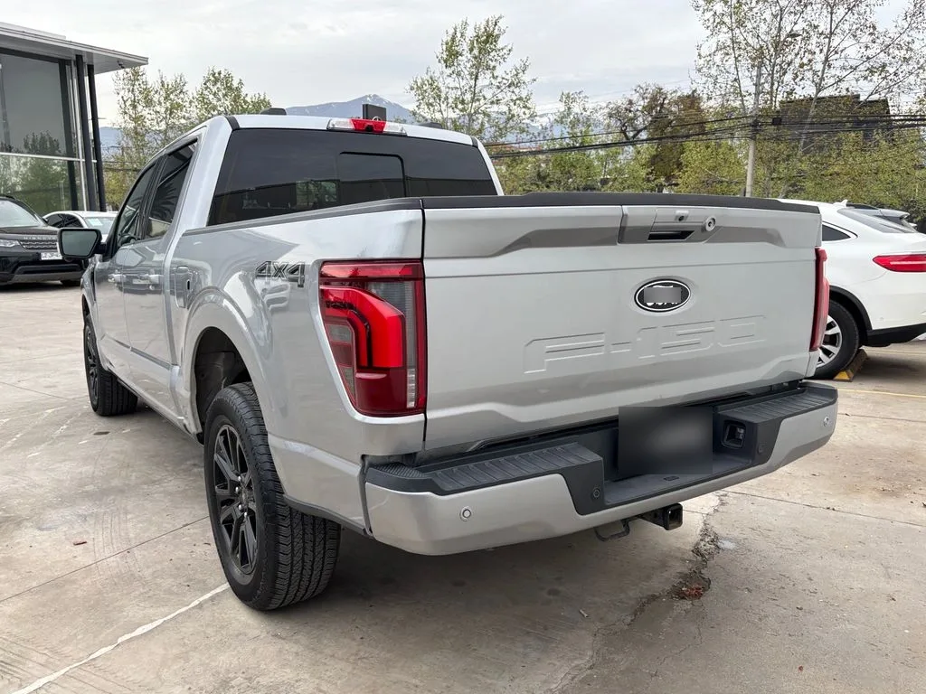 Ford F-150 Platinum 4x4 3.5 Aut año 2025