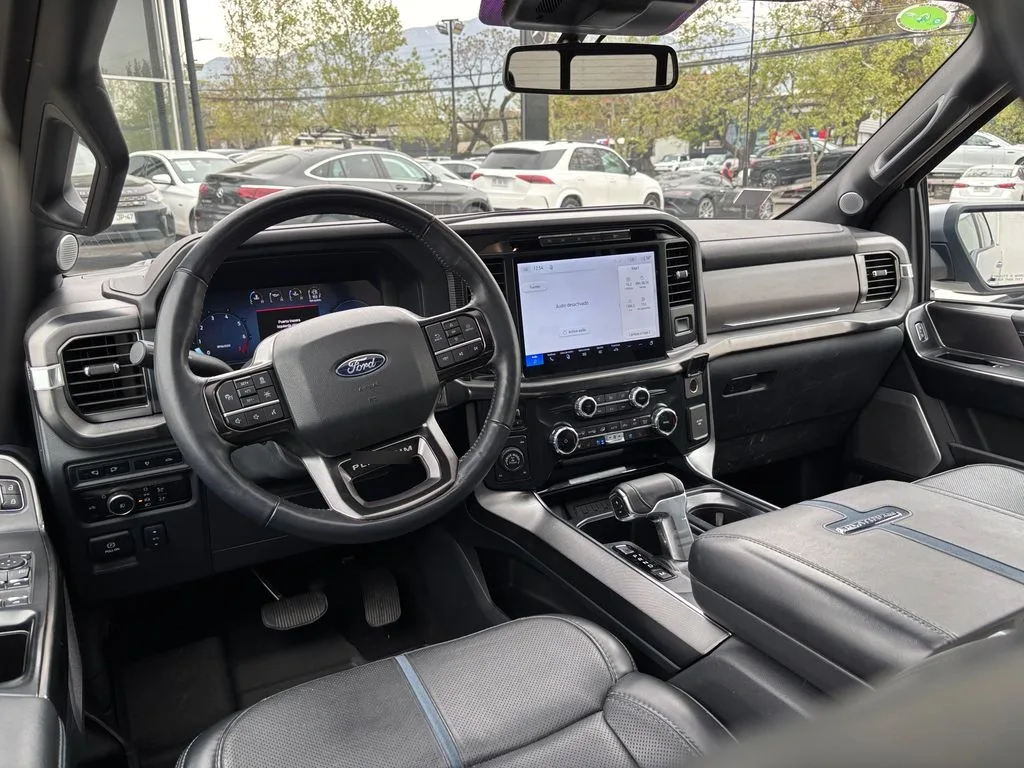 Ford F-150 Platinum 4x4 3.5 Aut año 2025