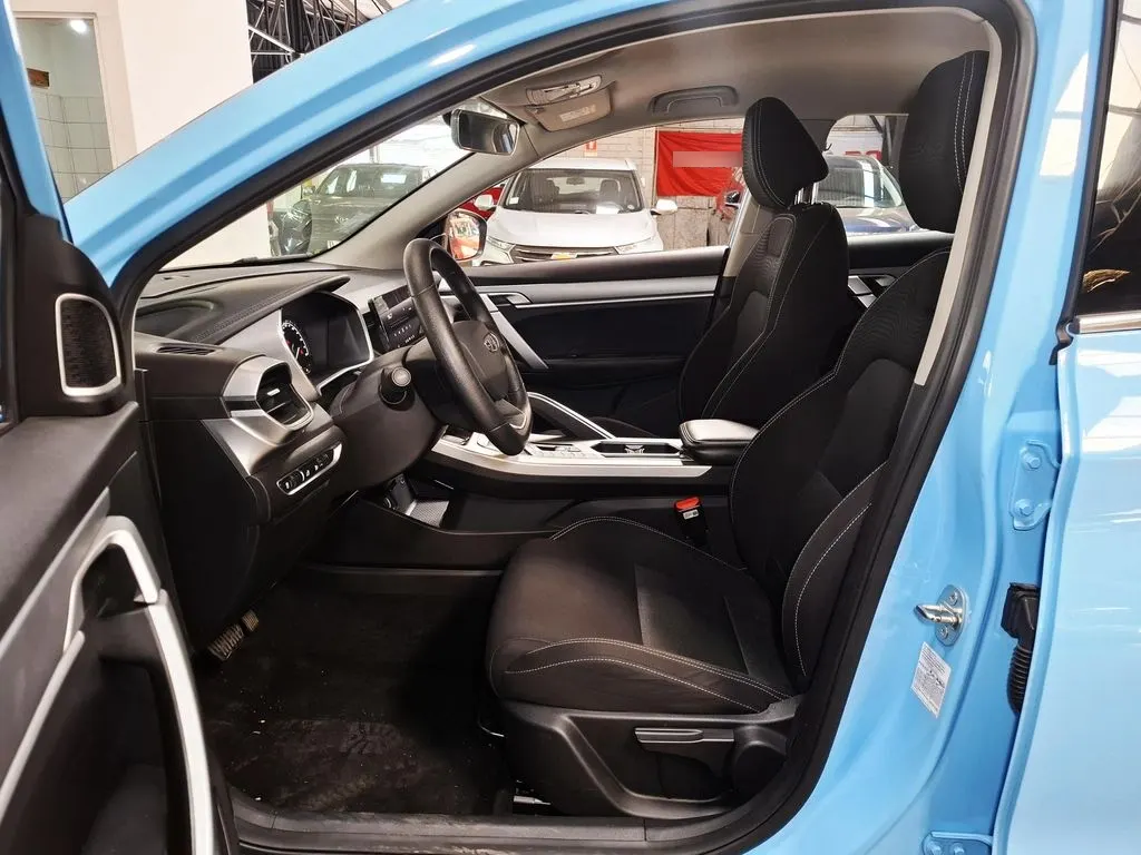 Geely Coolray 1.5 Comfort 7dct At año 2023