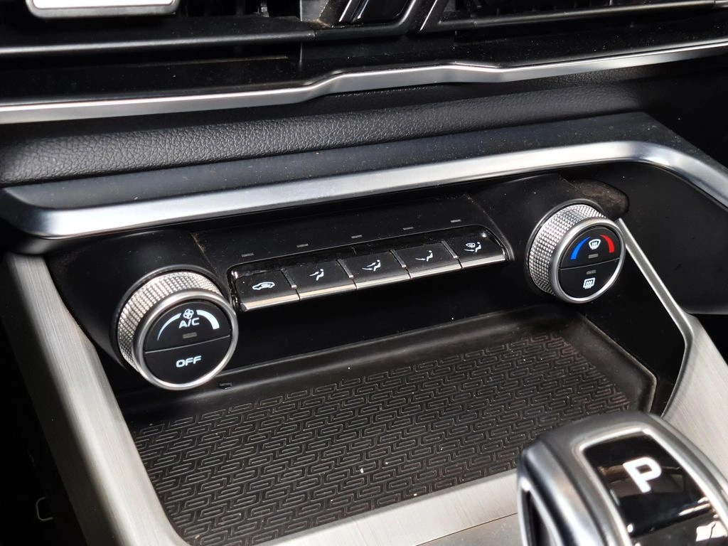 Geely Coolray 1.5 Comfort 7dct At año 2023