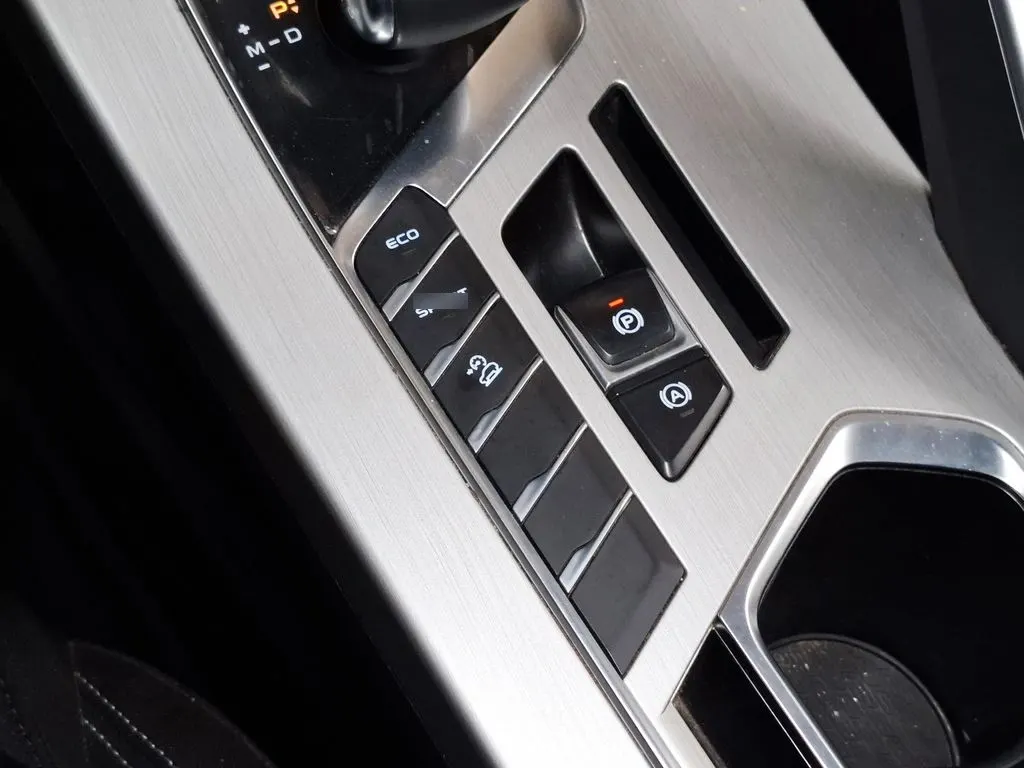 Geely Coolray 1.5 Comfort 7dct At año 2023