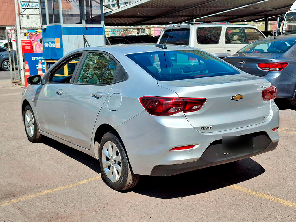 Chevrolet Onix 1.0t Lt año 2022