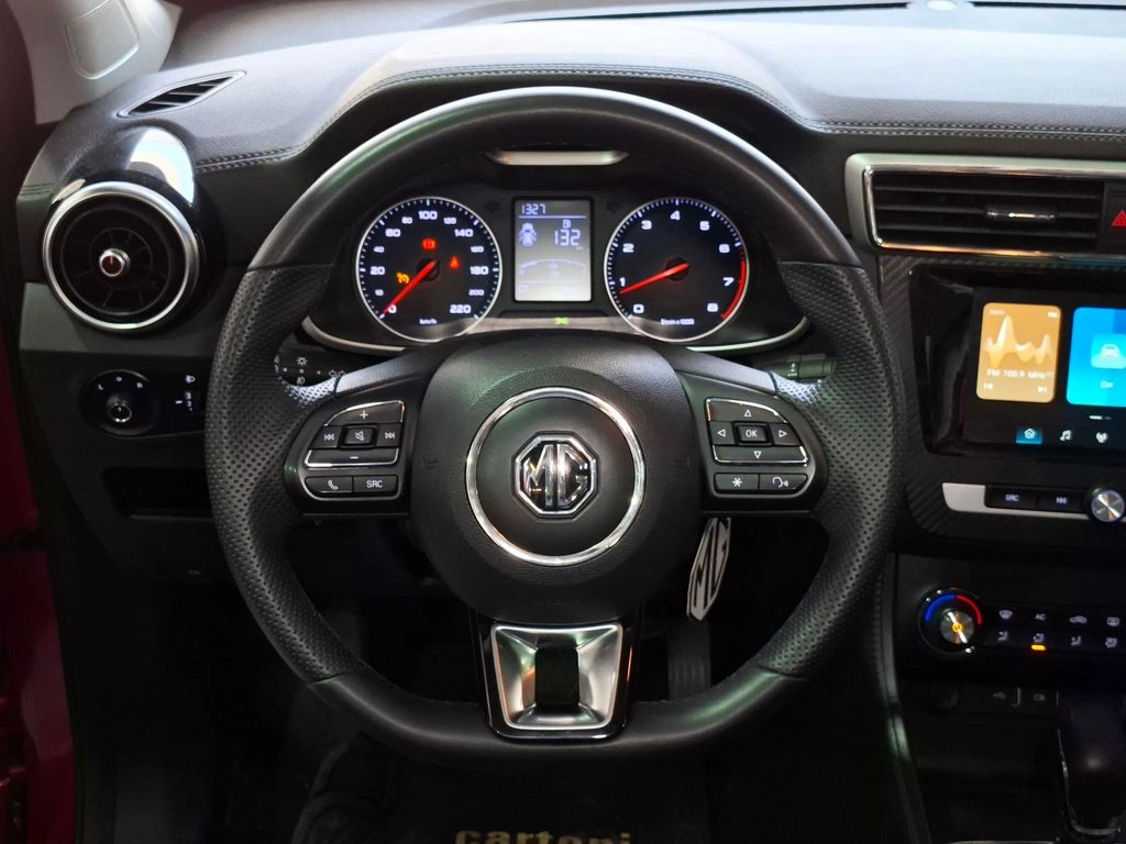 MG Zs 1.5 Com At año 2024