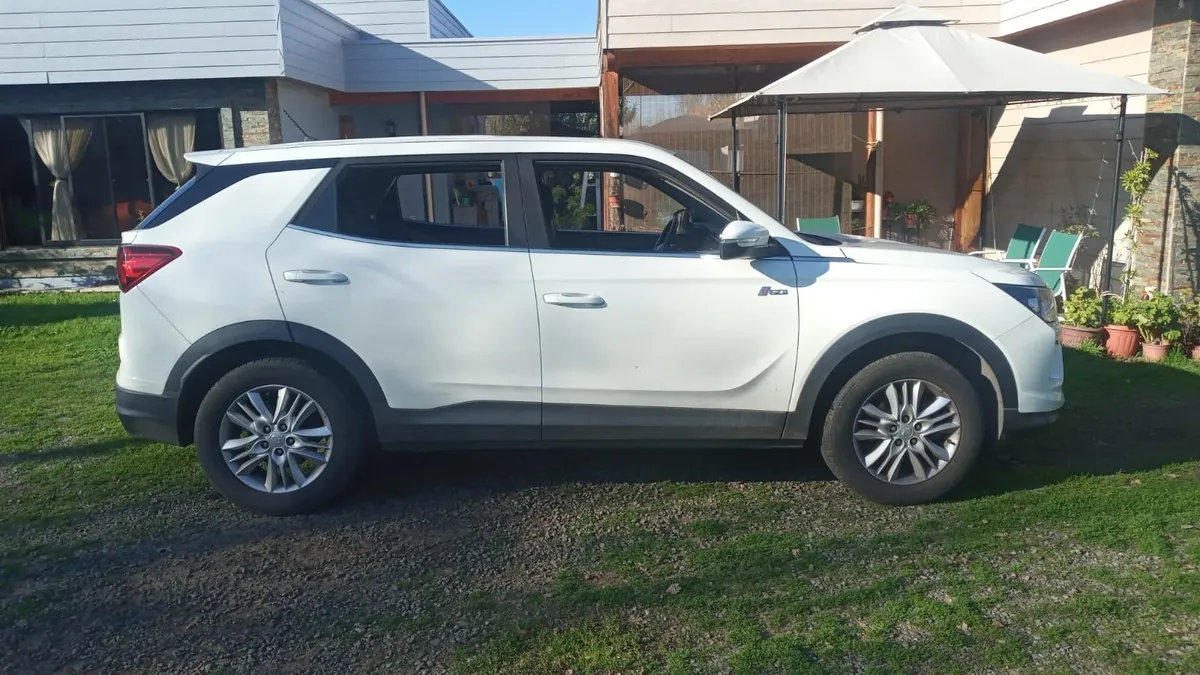 SSANGYONG KORANDO 1.5 Glx 6ab Mt año 2021