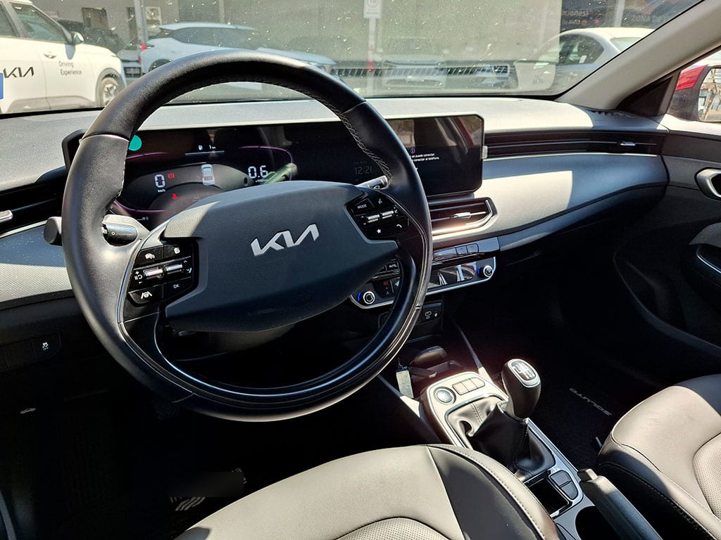 Kia K3 Ex Mpi 1.6 Mt Full año 2024