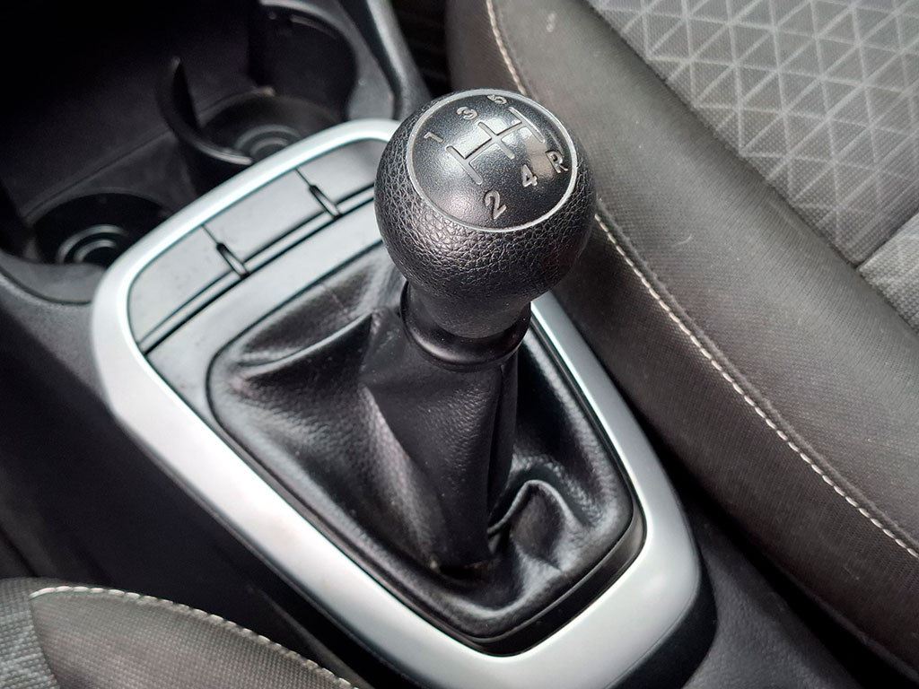 Kia Morning Ex 1.2l 5mt Abs Ac año 2018
