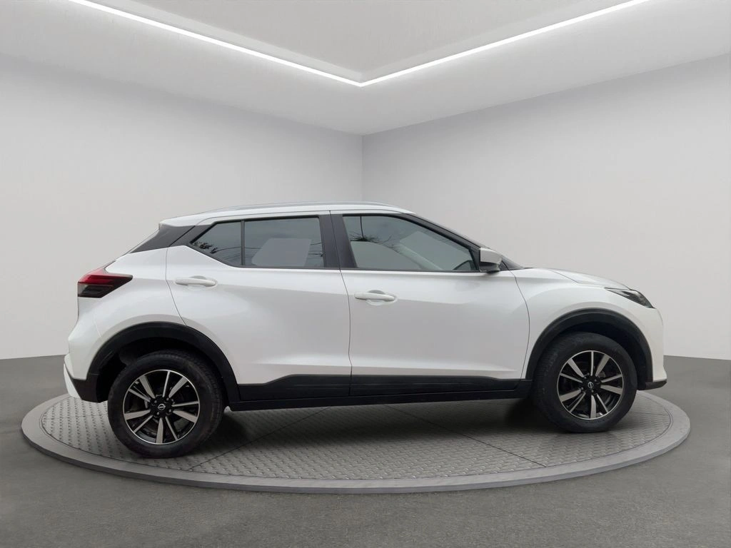 Nissan Kicks 1.6 Sense 4x2 Mt 5p año 2022
