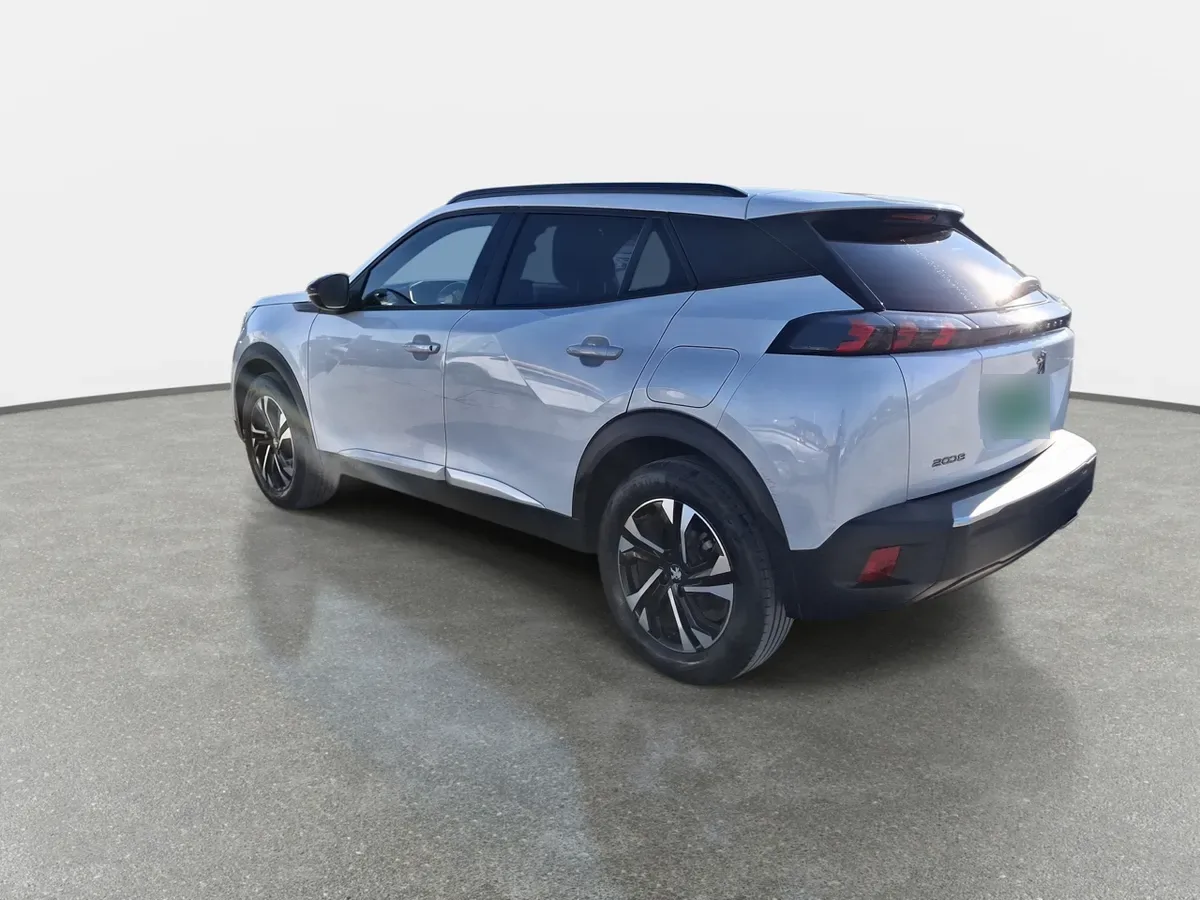 Peugeot 2008 1.5 Allure Bluehdi 130 4x2 At 5p año 2023