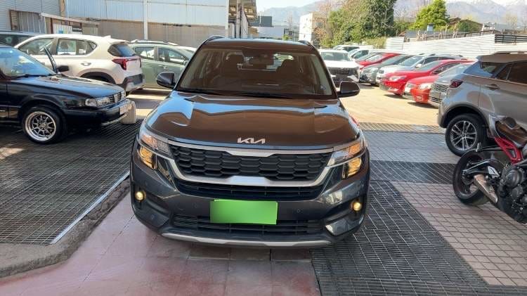 Kia Seltos 1.6 Ex 4x2 Ri 6at 5p año 2023