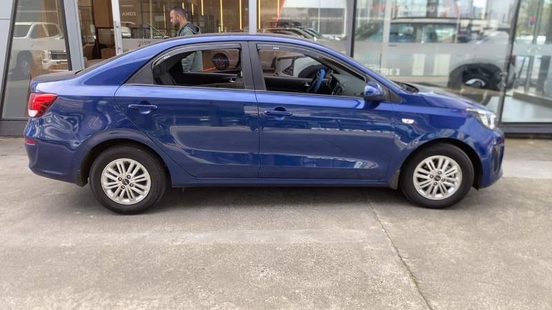 Kia Soluto 1.4 Lx 4x2 Ac Mt 4p año 2024