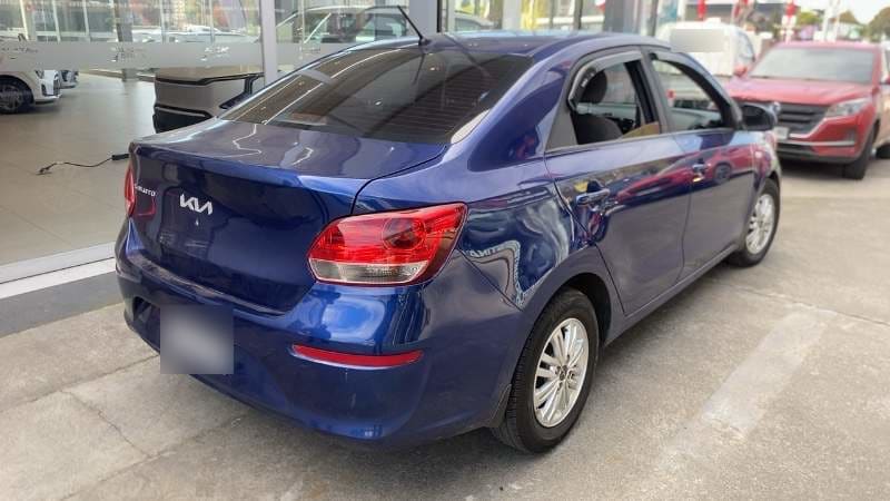 Kia Soluto 1.4 Lx 4x2 Ac Mt 4p año 2024