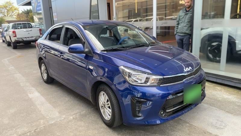 Kia Soluto 1.4 Lx 4x2 Ac Mt 4p año 2024