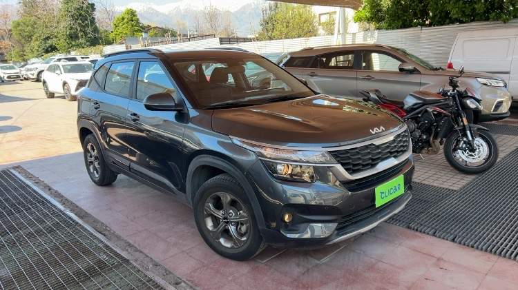 Kia Seltos 1.6 Ex 4x2 Ri 6at 5p año 2023