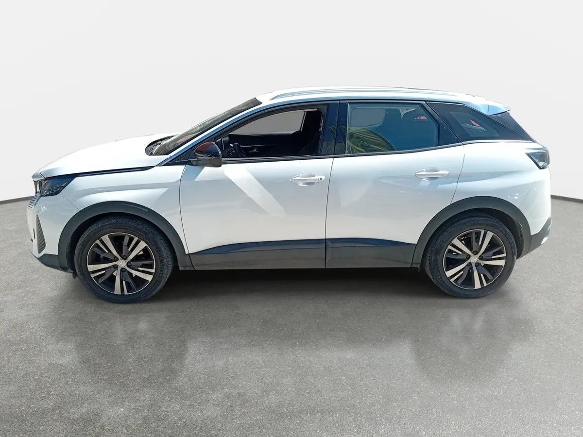 Peugeot 3008 1.5 Active Pack Bluehdi 4x2 130 Mt6 5p año 2022