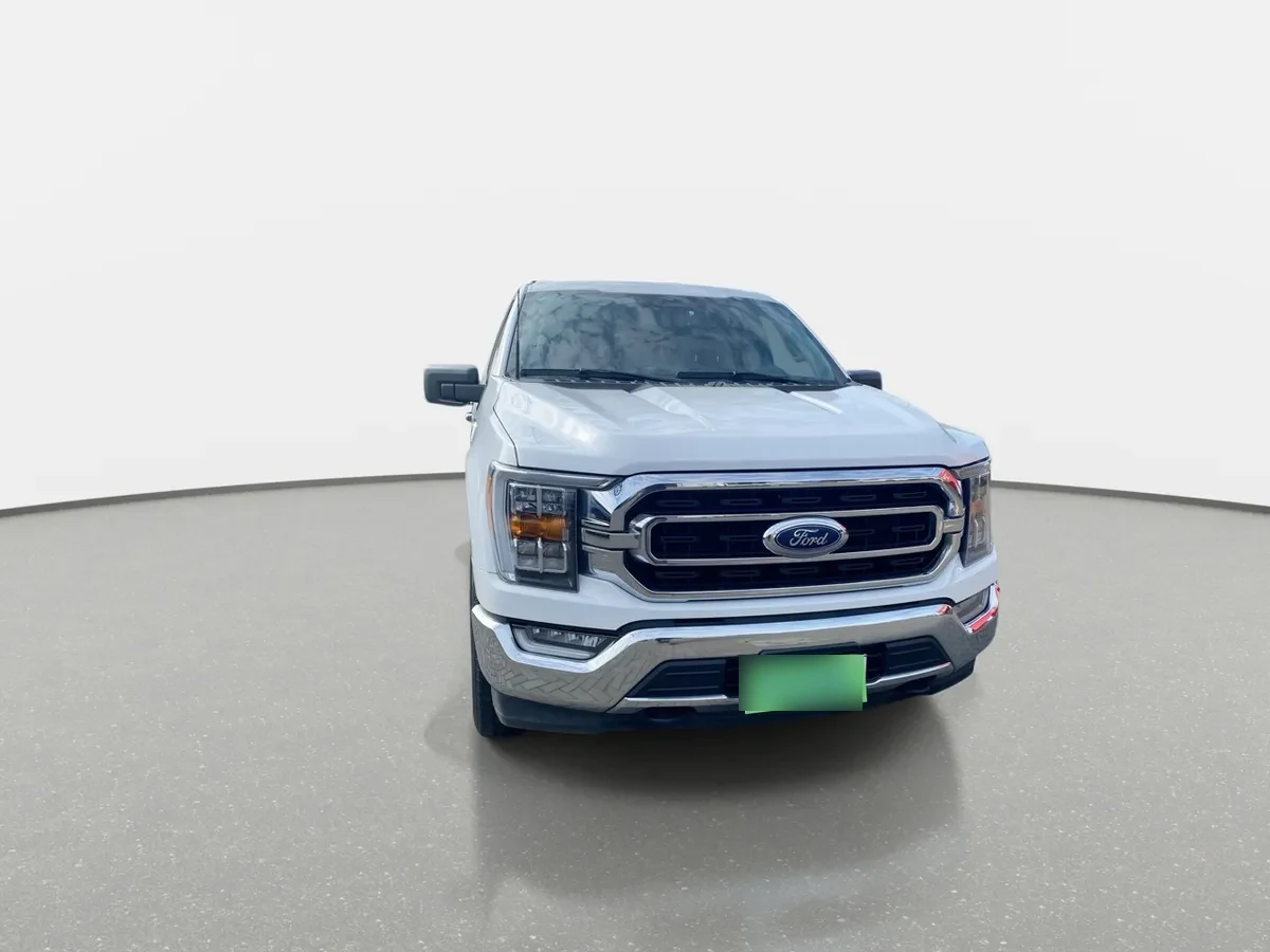 Ford F-150 5.0 Xlt Cc Dob. Cab. 4x4 At 4p año 2024