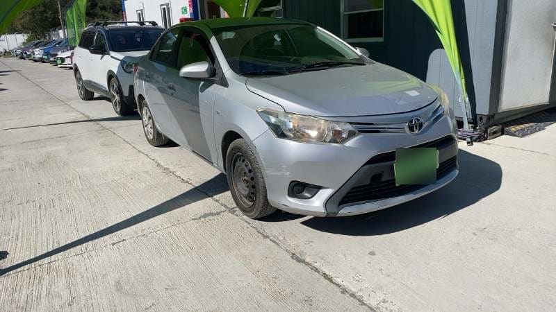Toyota Yaris 1.5 Gli E 4x2 Mt 4p año 2017