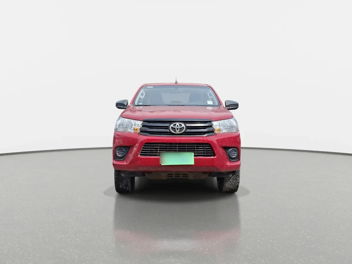 Toyota Hilux 2.4 Dx Diesel 4x2 Dob. Cab. Mt 4p año 2023