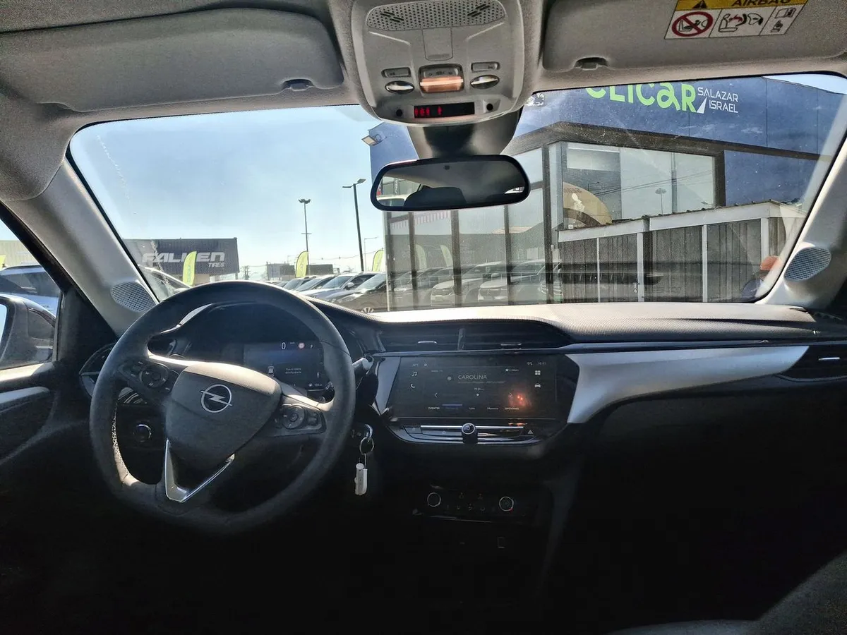 Opel Corsa 1.2t Edition 100hp 4x2 At8 5p año 2024