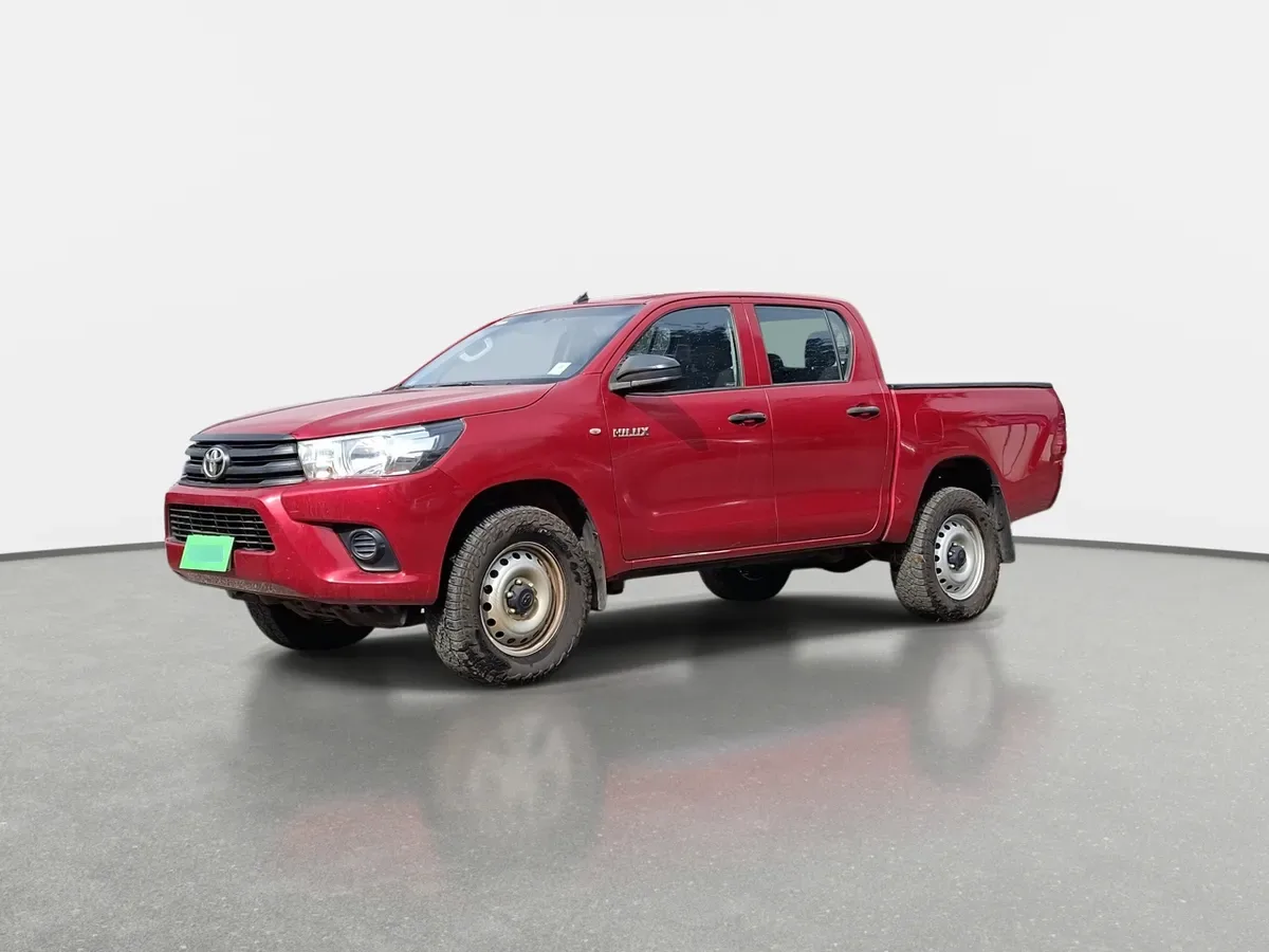Toyota Hilux 2.4 Dx Diesel 4x2 Dob. Cab. Mt 4p año 2023