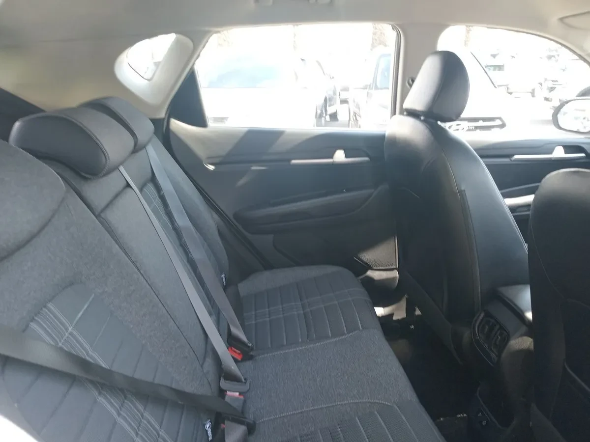 Kia Sonet 1.5 Ex 4x2 Ivt Ri At 5p año 2025