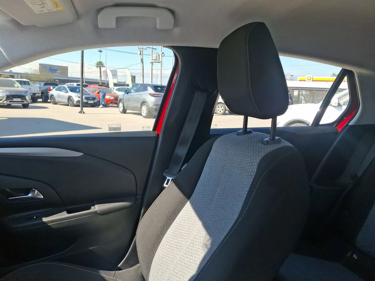Opel Corsa 1.2t Edition 100hp 4x2 At8 5p año 2024
